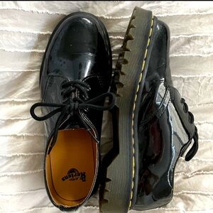 Dr . Marten Oxfords